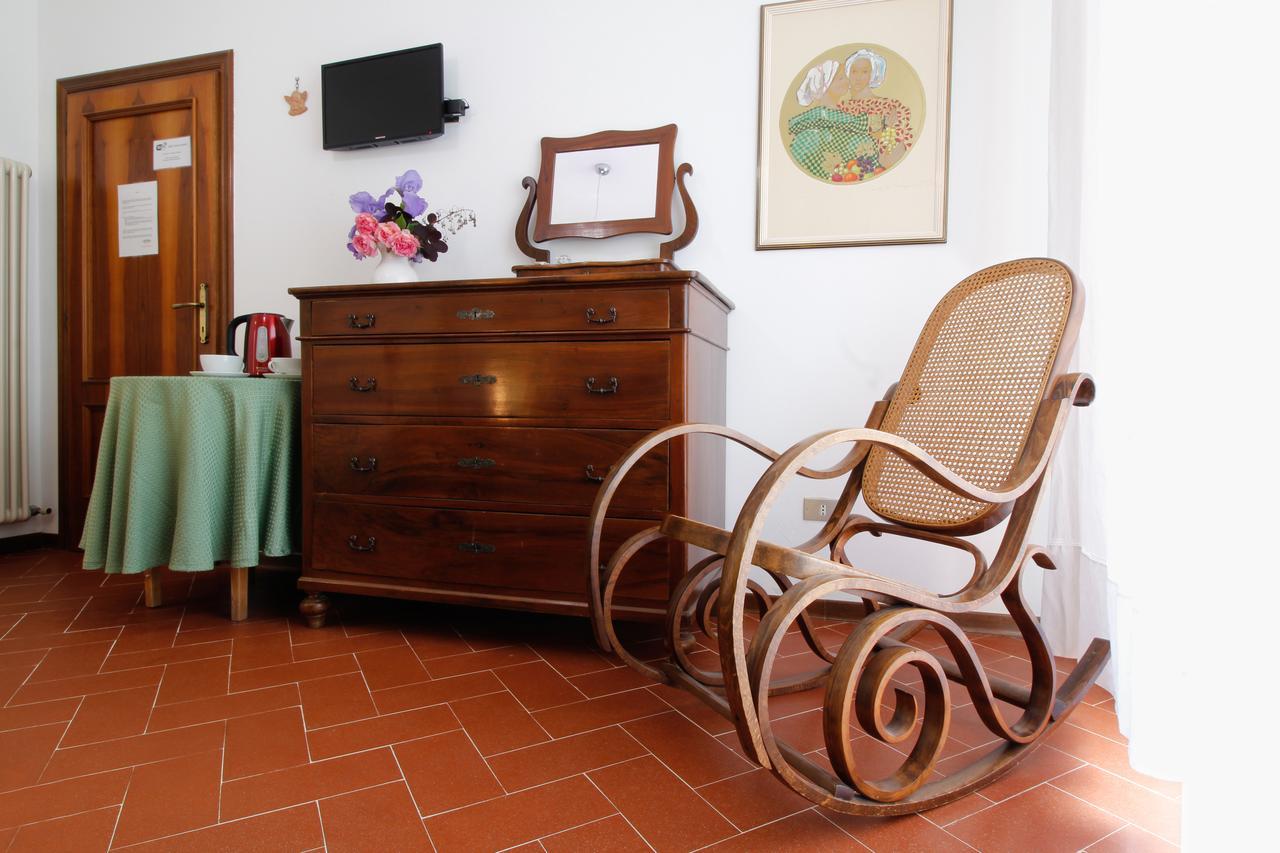 B&B Dimora Morelli Gubbio Exterior photo